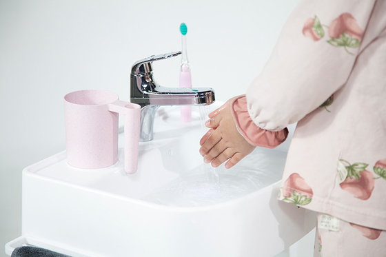 OEM / ODM Bacia de lavagem de bebê com suporte para crianças Laveira de limpeza manual Produtos sanitários populares